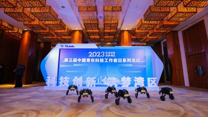 ELT工具在数据同步中的关键作用与挑战**